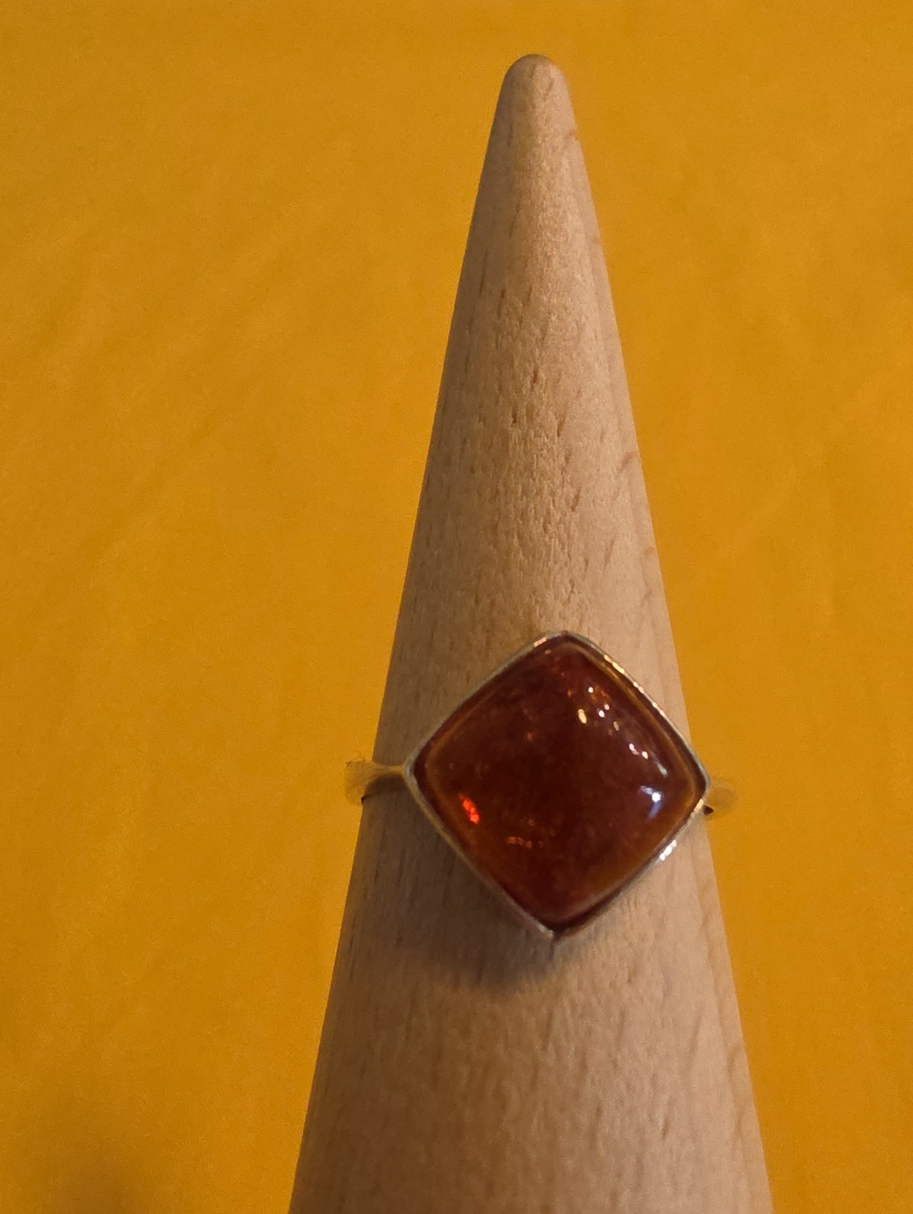 925 Amber Ring ▪︎ Set With a Square Cabochon ▪ Black Light Tested 🔦